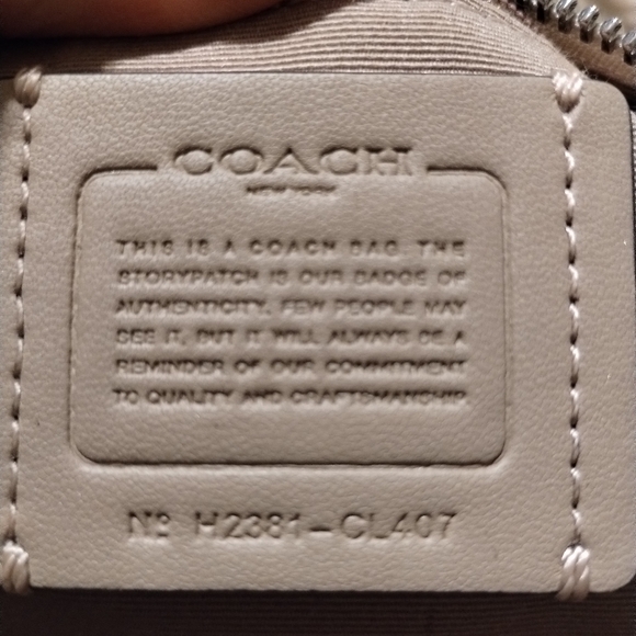 Coach Charlotte Shoulder bag - Picture 9 of 9